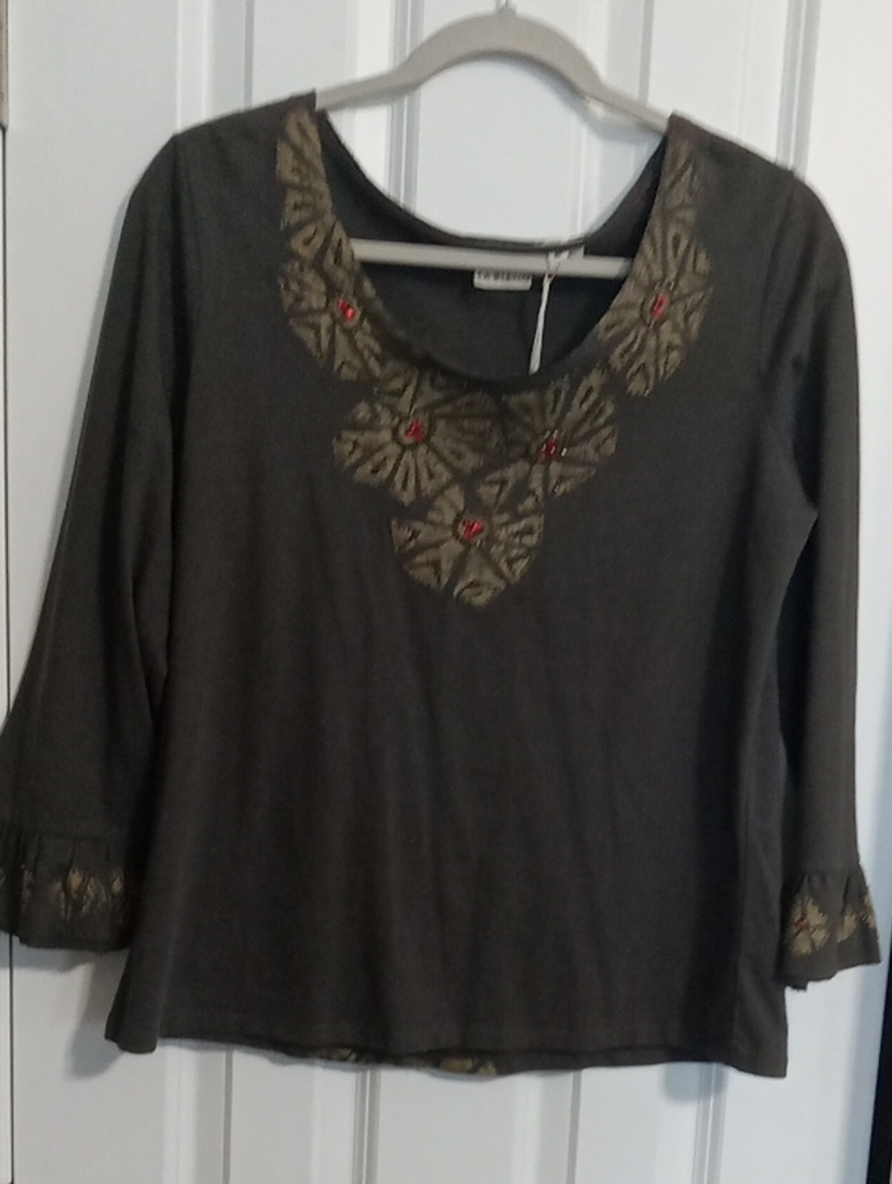 Embellished Gray Long-Sleeve Women’s Top